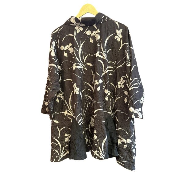 M Square Women’s Black White Crinkle Floral Button Tunic Jacket Size 2 Plus Size - Picture 2 of 4